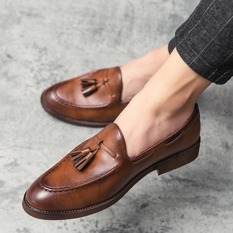 Nuevos Zapatos Casuales de Cue - Office High Tech reseña y precio