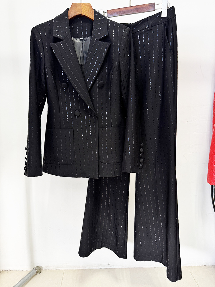 Traje Formal Negro de Diseñado - Office High Tech reseña y precio